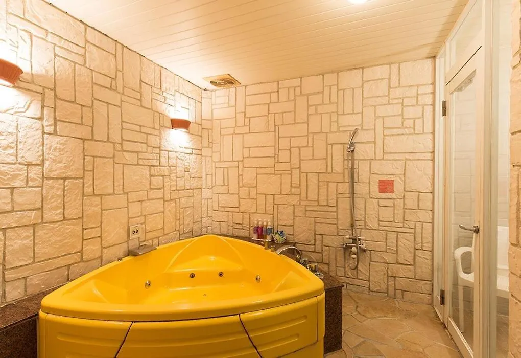 Liefdeshotel Hotel Pariet  Fukuoka