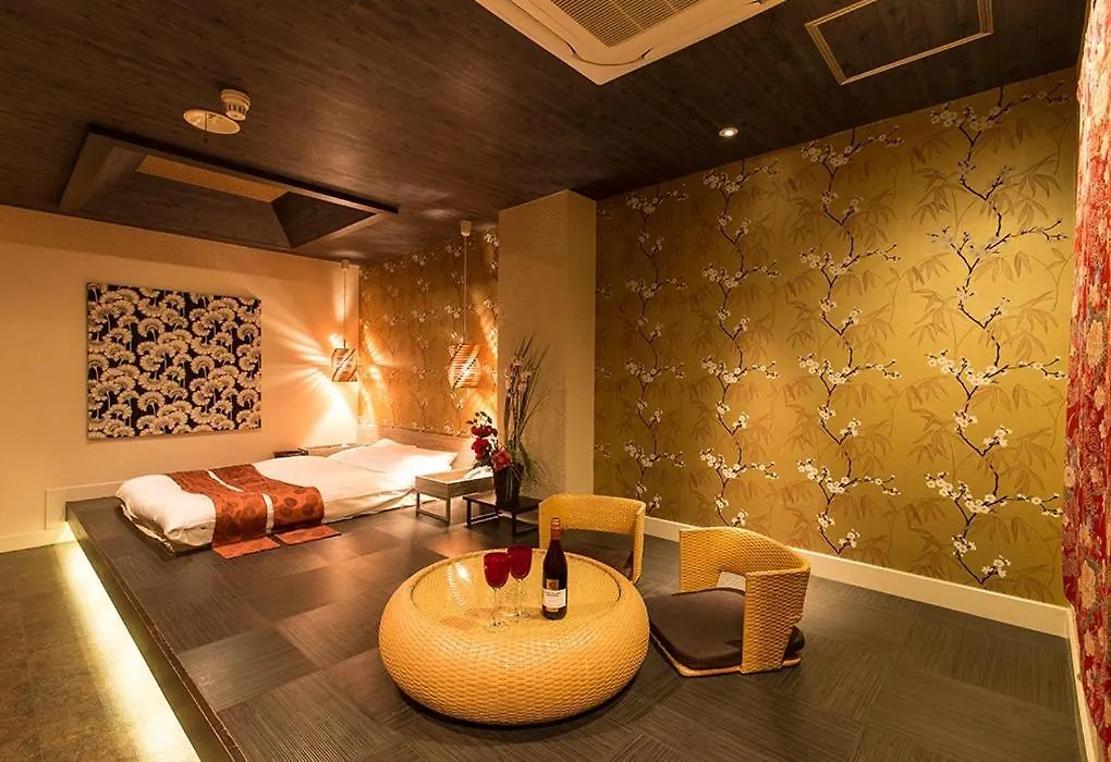 Liefdeshotel Hotel Pariet  Fukuoka